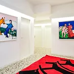 Lia Art 酒店 *