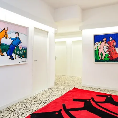 Lia Art Szálloda *